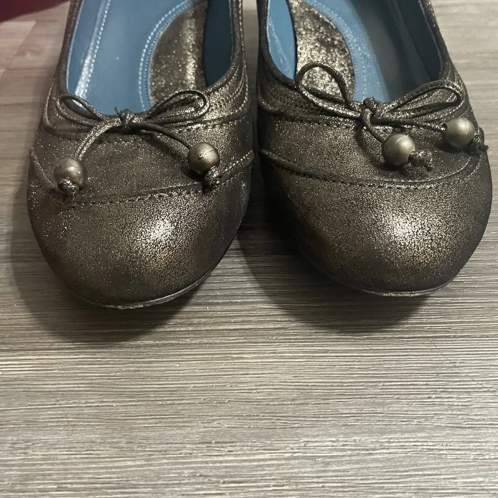 VIA‎ SPIGA Italy Womens Sz 9M Kitten Heel Pumps Gunmetal Distressed Leather Bow